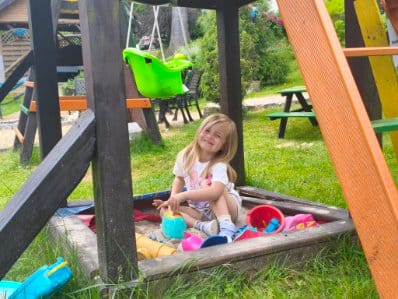 słoneczna róza pokoje ze sniadaniami w centrum szklarskiej poreby